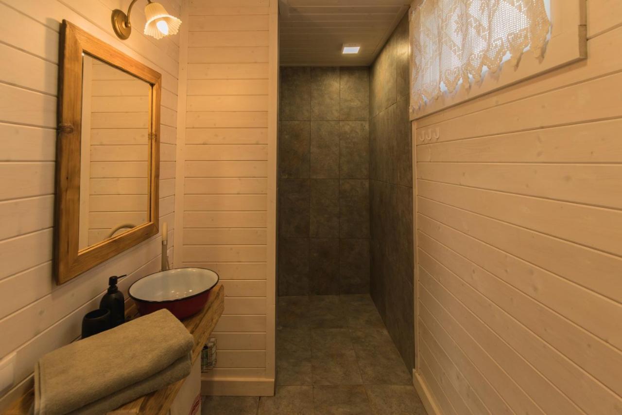 Organicle Lodge Sincraieni Екстер'єр фото
